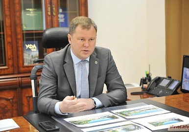 Глава администрации Октябрьского района Сергей Плотников вернулся из зоны боевых действий