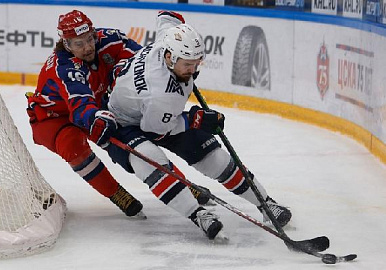 «Металлург» одержал третью победу над ЦСКА в финальной серии Кубка Гагарина