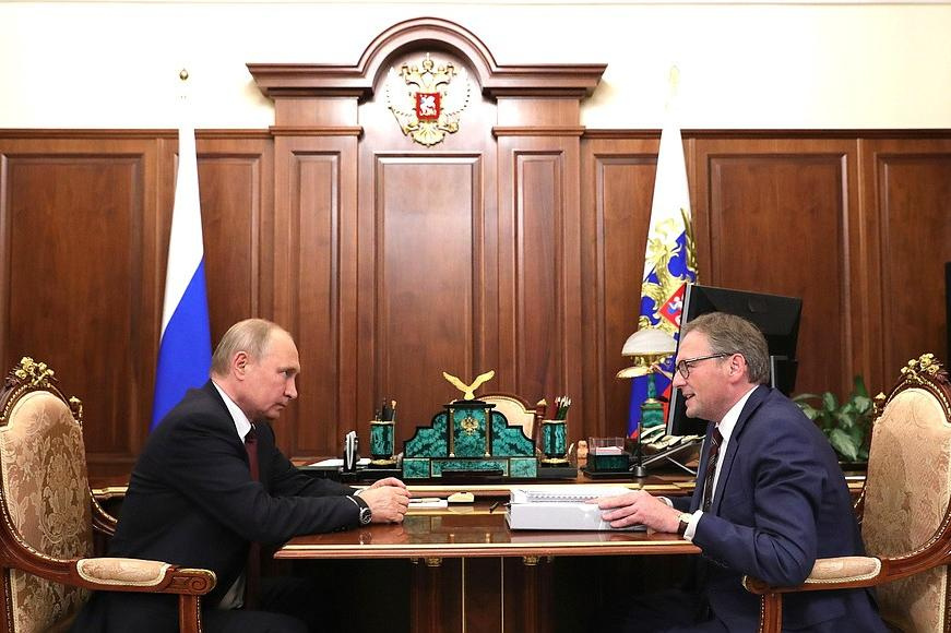 Владимир Путин назвал недопустимым увеличение нагрузки на бизнес за счет новых проверок