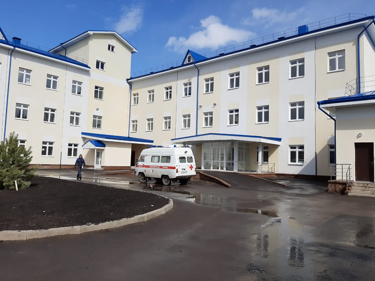 В Языково открыли новый хирургический корпус центральной районной больницы