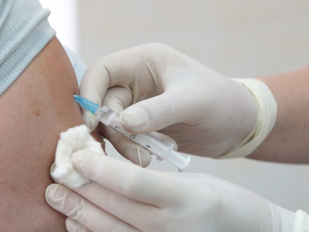 В Башкирии от гриппа вакцинируют 60% населения